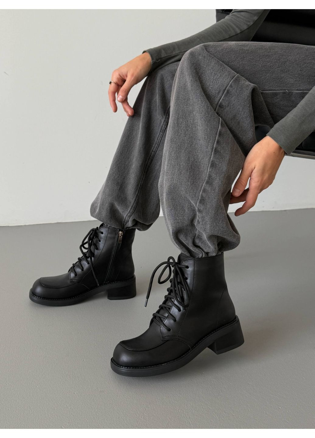 Осенние демисезонные анатомические ботинки Helen