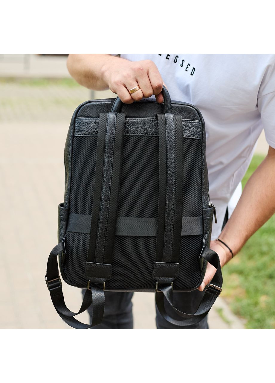 Стильный мужской кожаный рюкзак 40х30х17, практичный аксессуар для ноутбука и документов, No Brand (359380811)