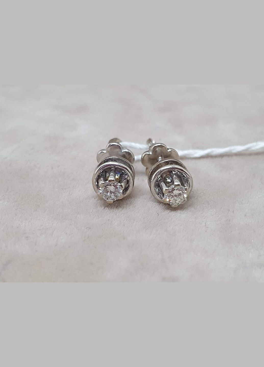 Золотые серьги-пуссеты с бриллиантами. Артикул 3032433Б Гаразд (316088084)