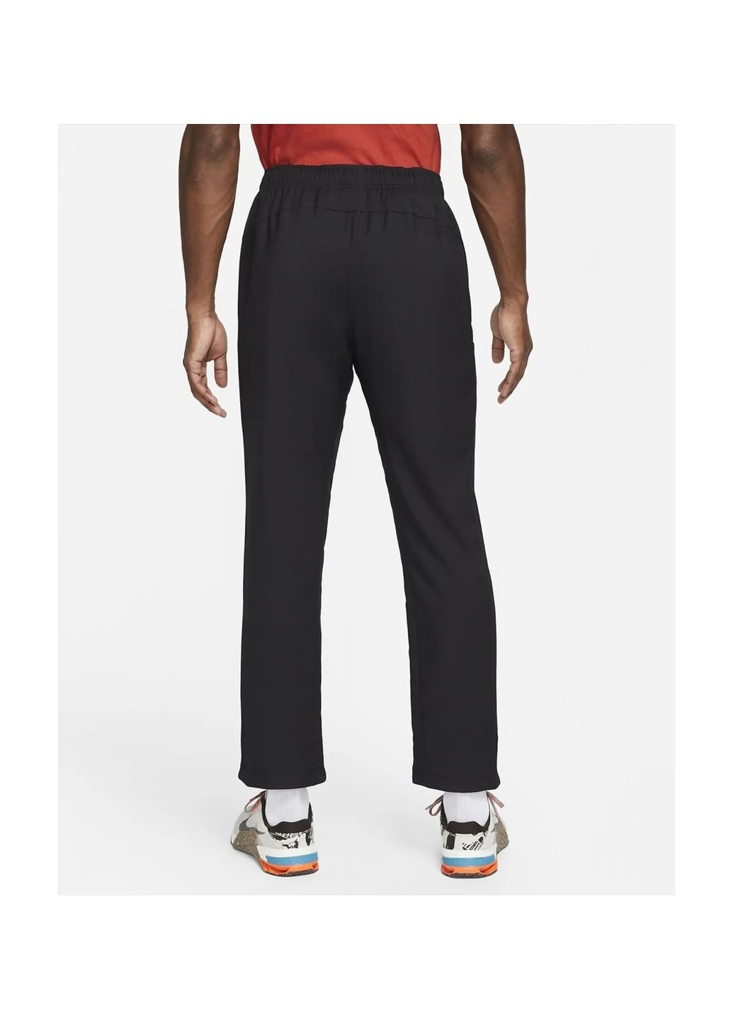 Черные демисезонные брюки Nike