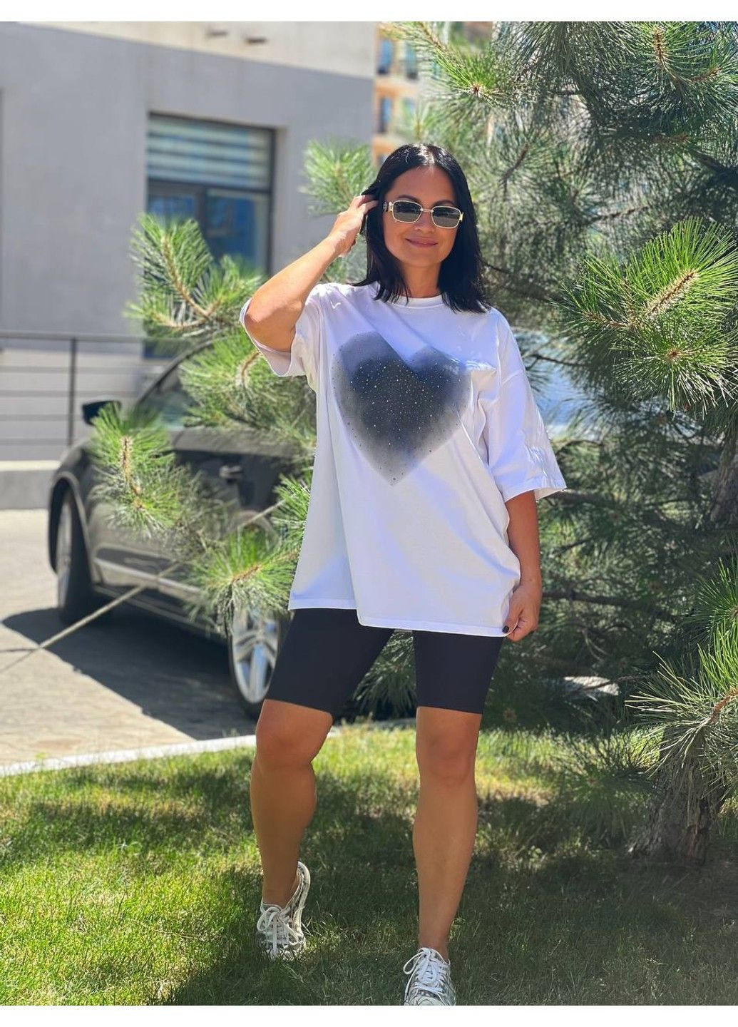 Футболка жіноча 6820 подовжена супер оверсайз велике серце каміння Sheng - (303630266)