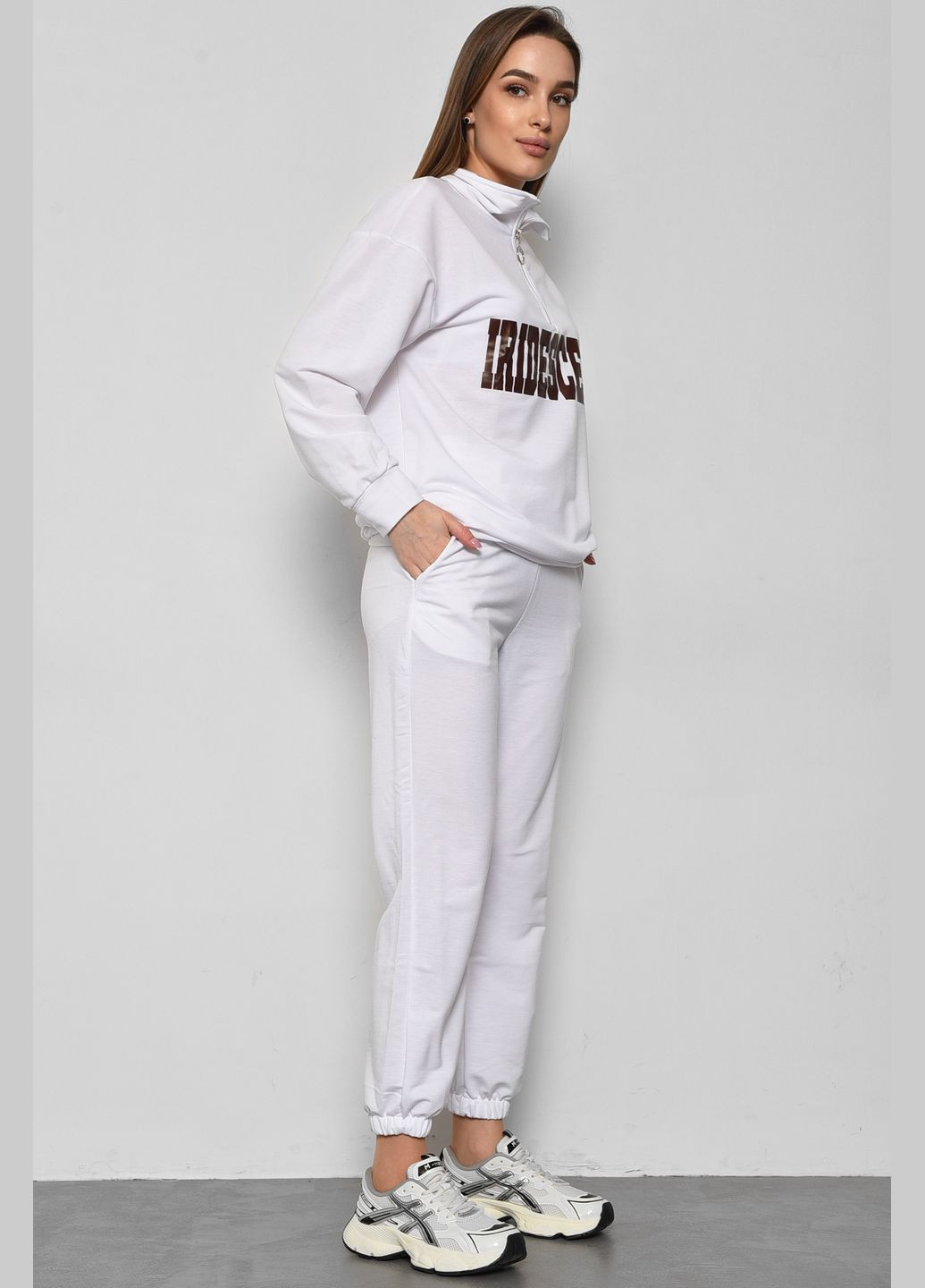 Спортивный костюм женский белого цвета Let's Shop (292251651)
