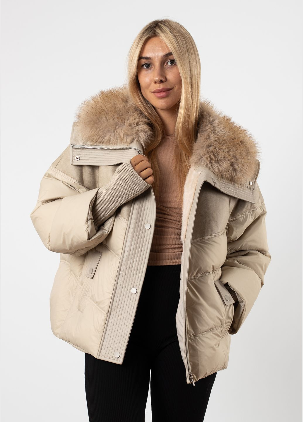 Світло-бежевий зимній Пуховик MissLynx