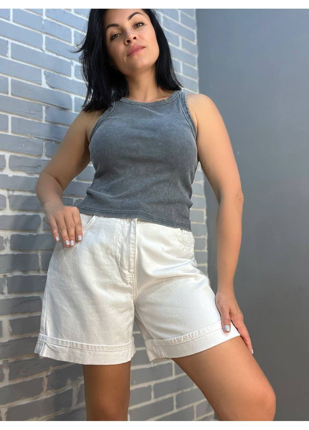 Майка женская YI FANG 501-2733 вареная рубчик порезанные швы No Brand — 304548533