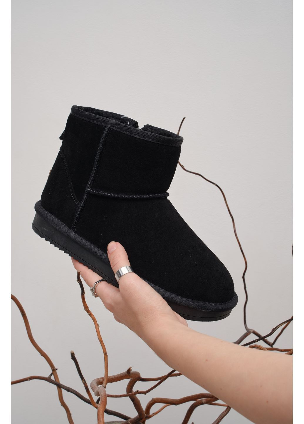 Женские короткие зимние угги из натуральной чёрной замши с боковой застёжкой на удобной подошве ITTS (363967402)