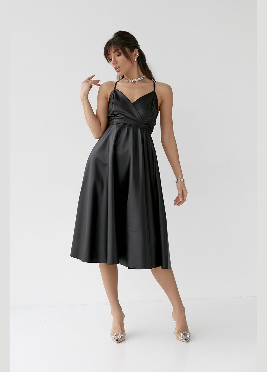 Черное повседневный летний сарафан из прошвы на одном бретеле белый цвет 36р. с открытыми плечами No Brand однотонное