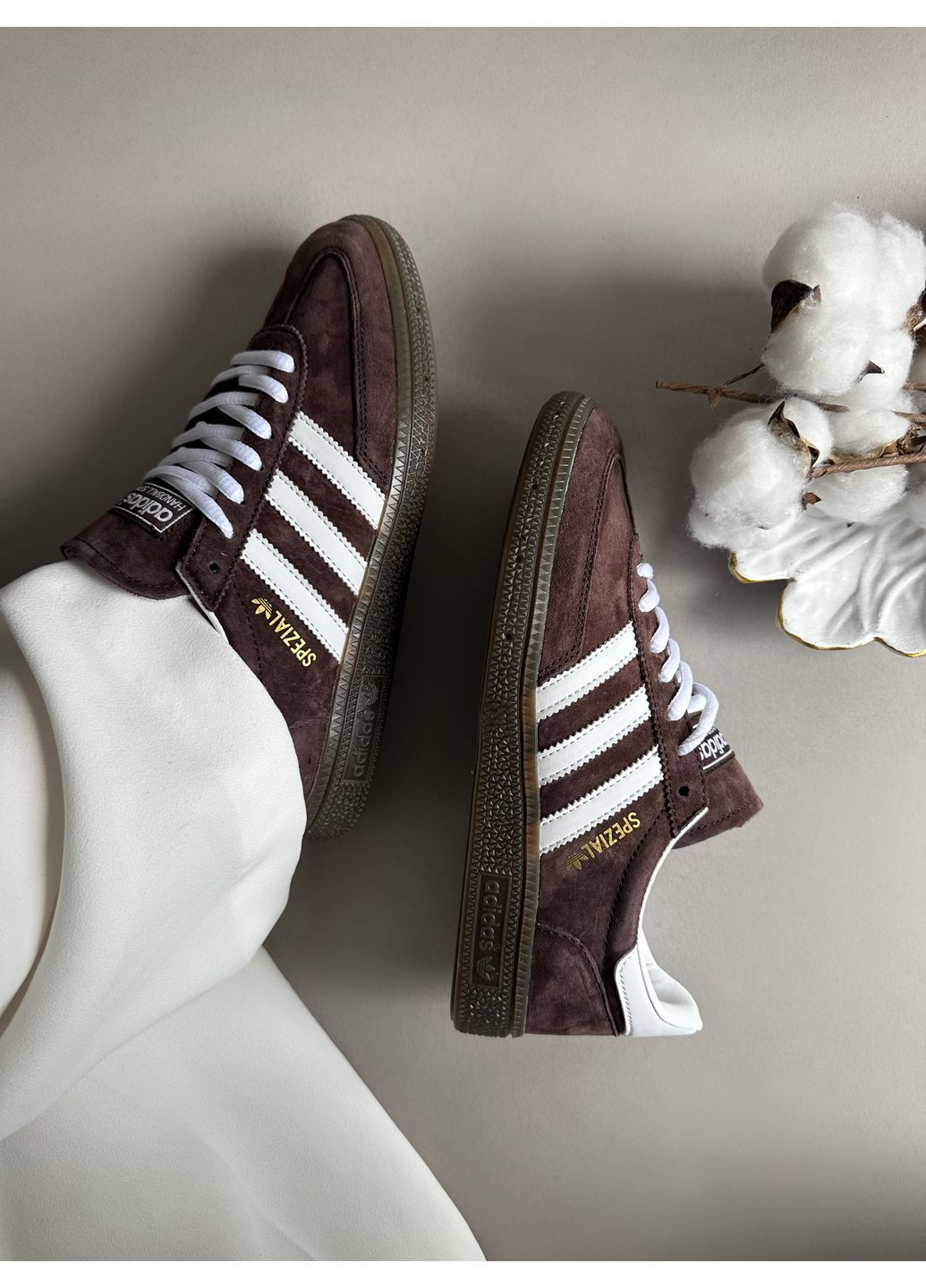 Белые демисезонные кроссовки мужские adidas spezial brown white адидас специал No Brand