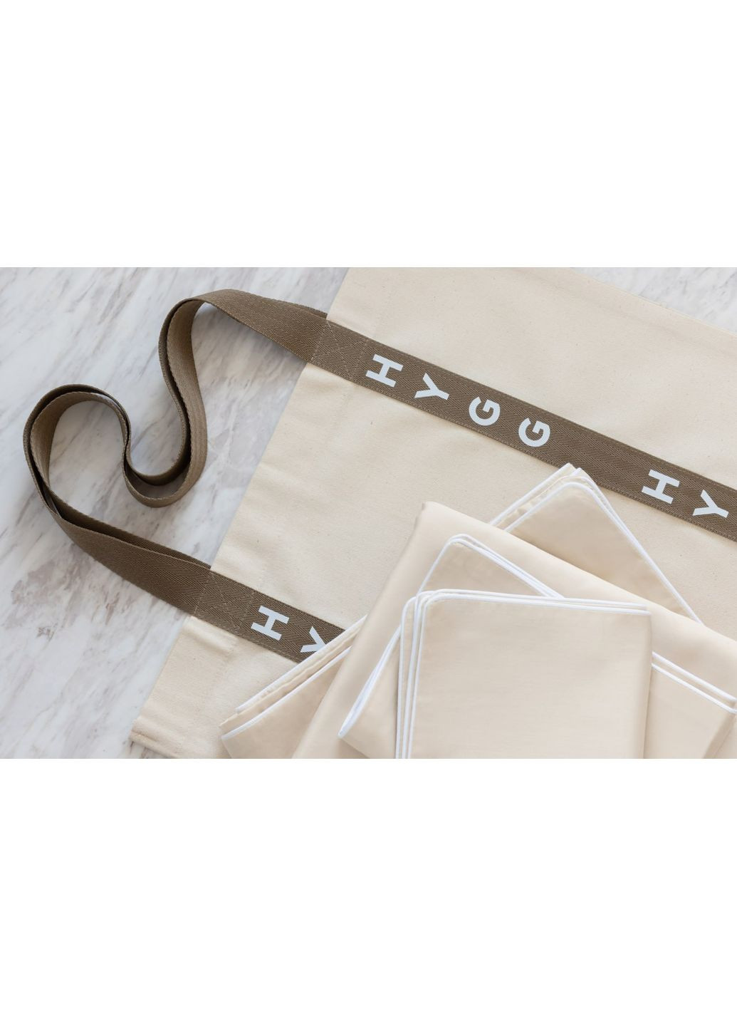 Сімейний комплект постiльної бiлизни на гумці з кантом HYGG (368830539)