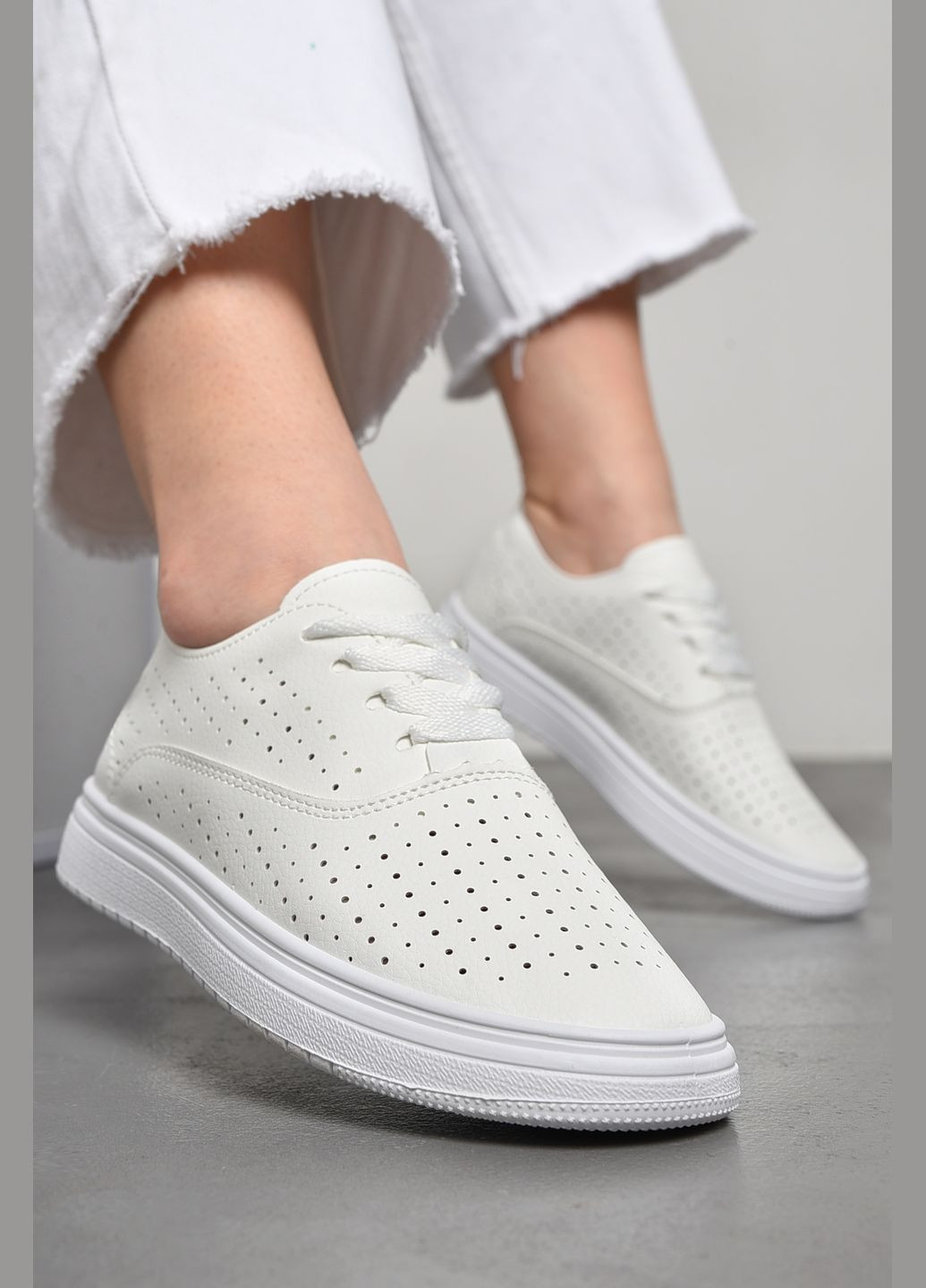 Мокасини жіночі білого кольору на шнурівці Let's Shop (290011270)