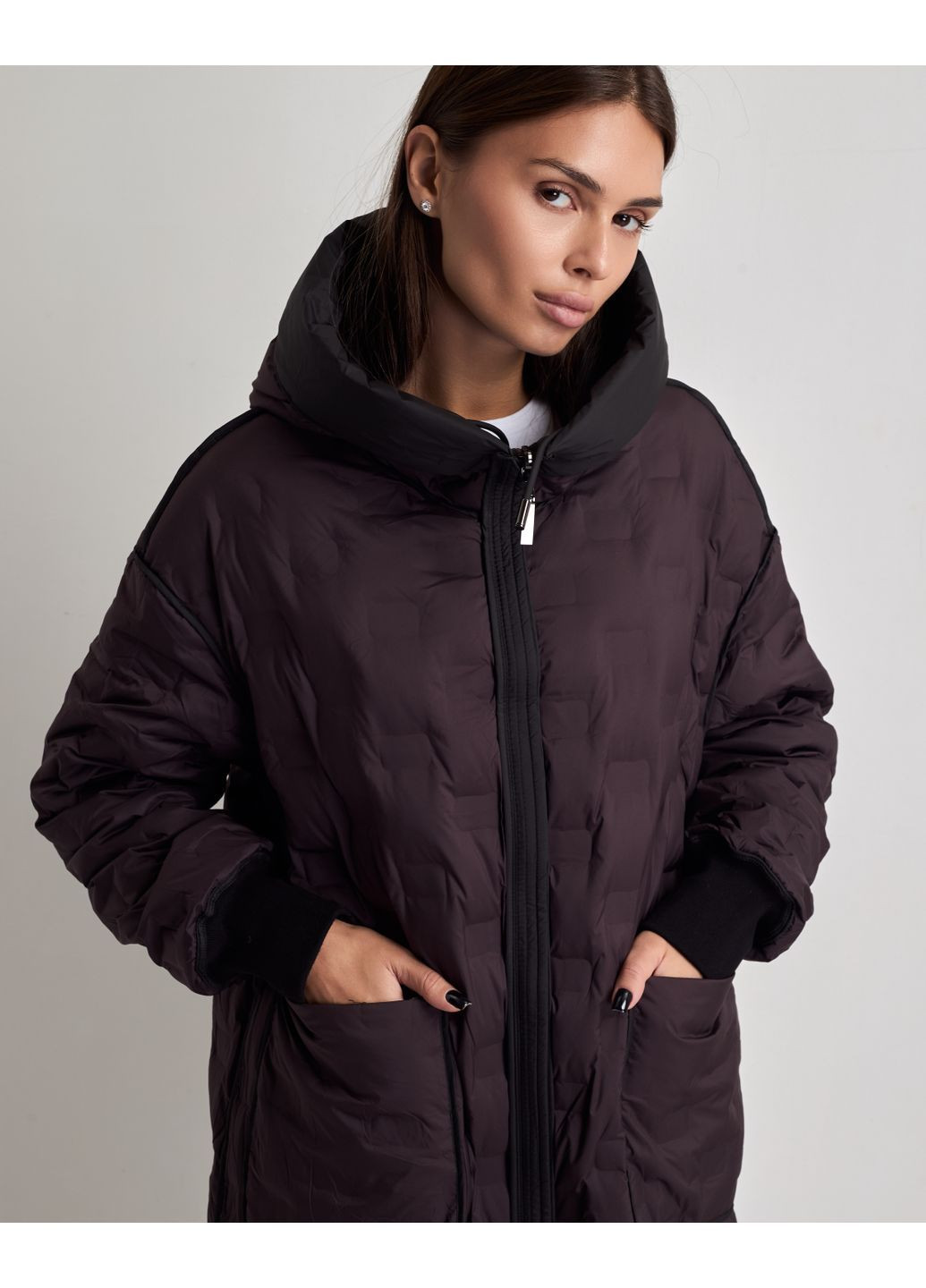 Темно-коричневе демісезонне Пальто двостороннє чорний / шоколадний Sobello