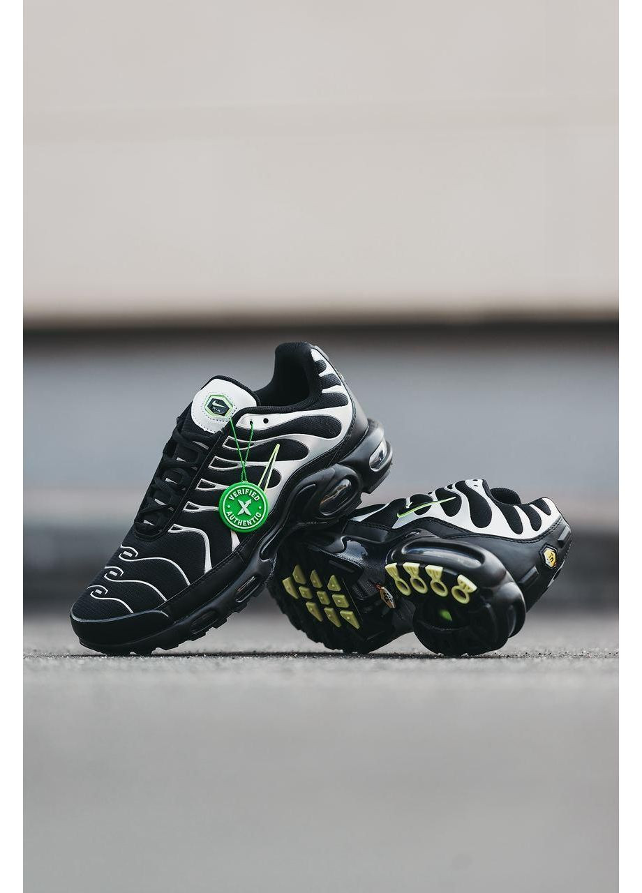 Серые демисезонные кроссовки мужские nike air max tn plus black green найк аир макс тн плюс No Brand