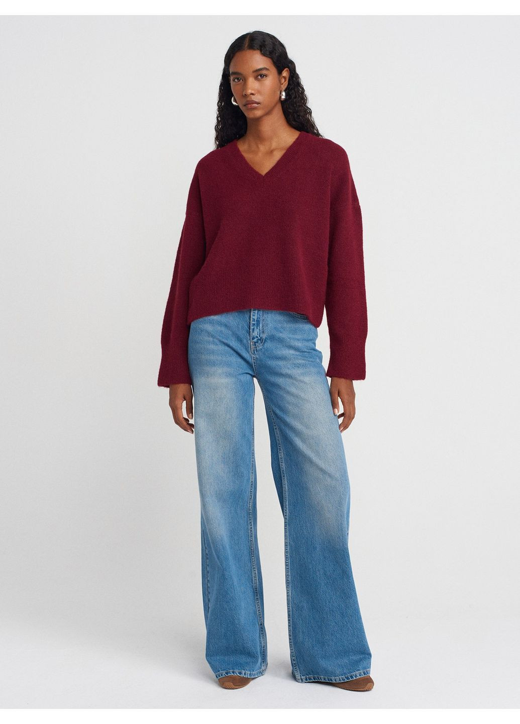 Бордовий демісезонний светр v-подібний Dilvin