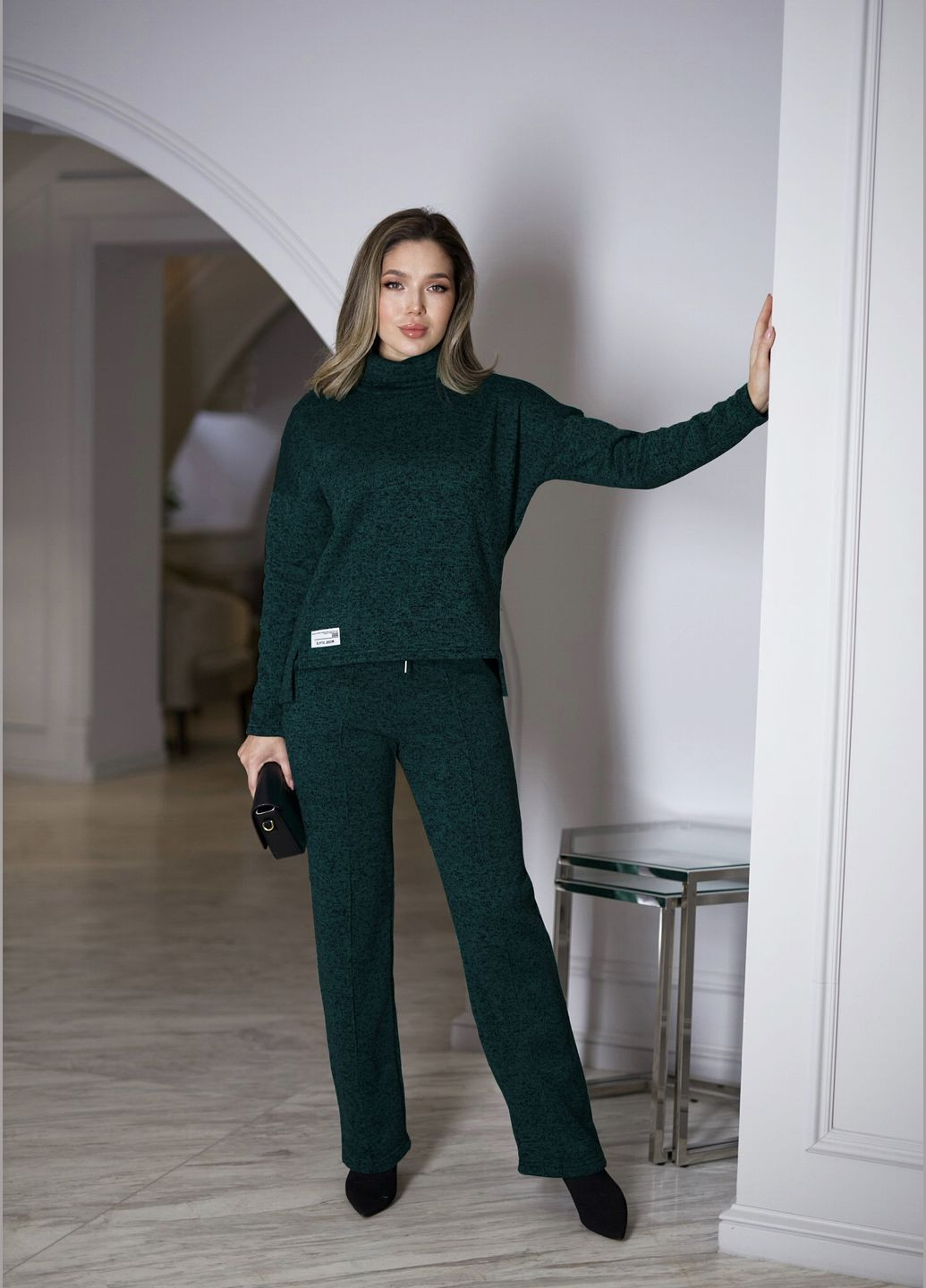 Модный стильный женский прогулочный костюм из трикотажа с начесом INNOE Костюм (314693379)