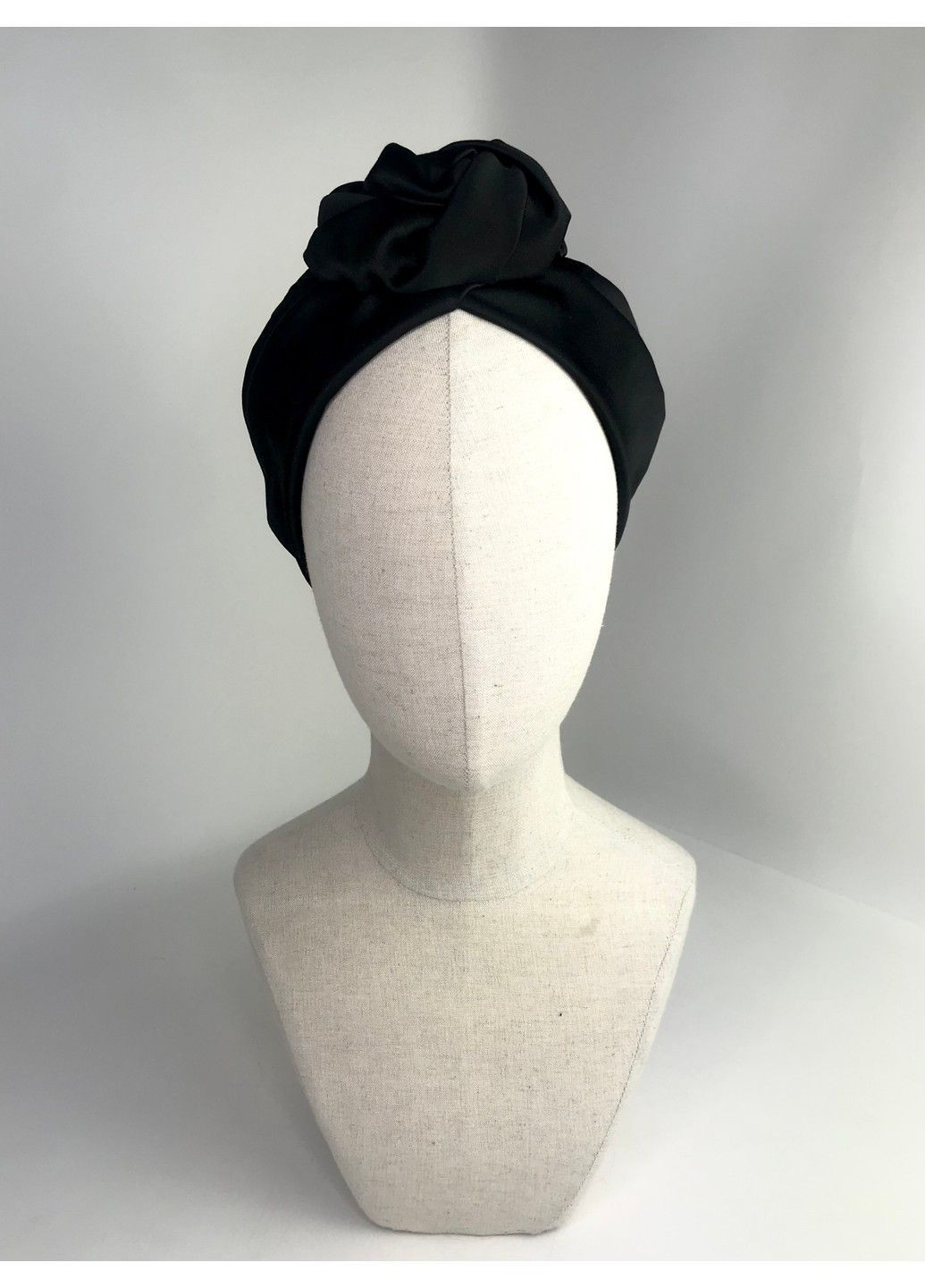 Атласний тюрбан з квіткою BANDANA QUEEN (366239251)