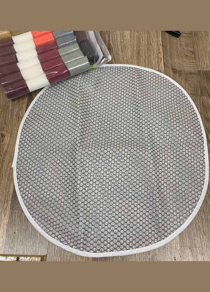 Набір для килимової вишивки килимок ведмедик (основа-канва, нитки, гачок для килимової вишивки) No Brand 1887 (289355757)
