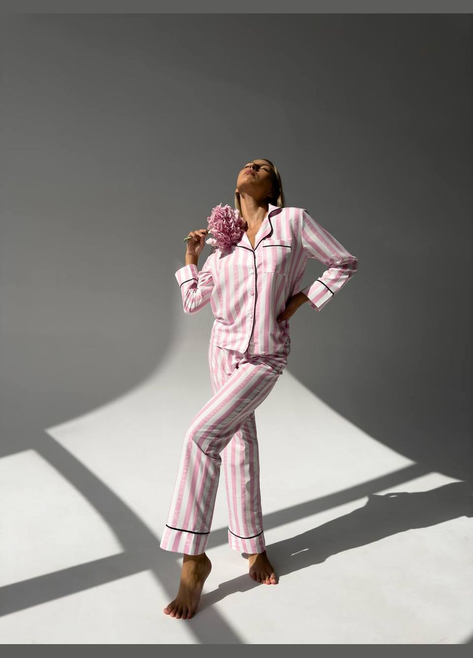 Светло-розовая всесезон нежная шелковая пижамка с лого Vakko