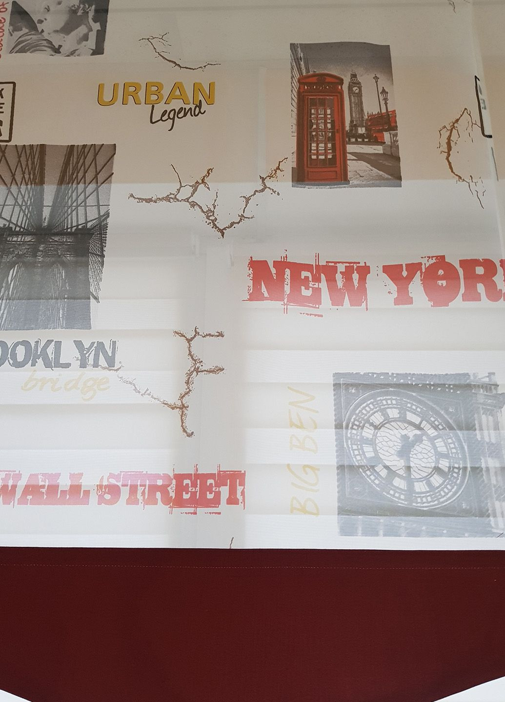 Комплект панельных занавесок New York urban 3шт карниз 140см молочный с красным (7_5п) Firanka City (321000411)