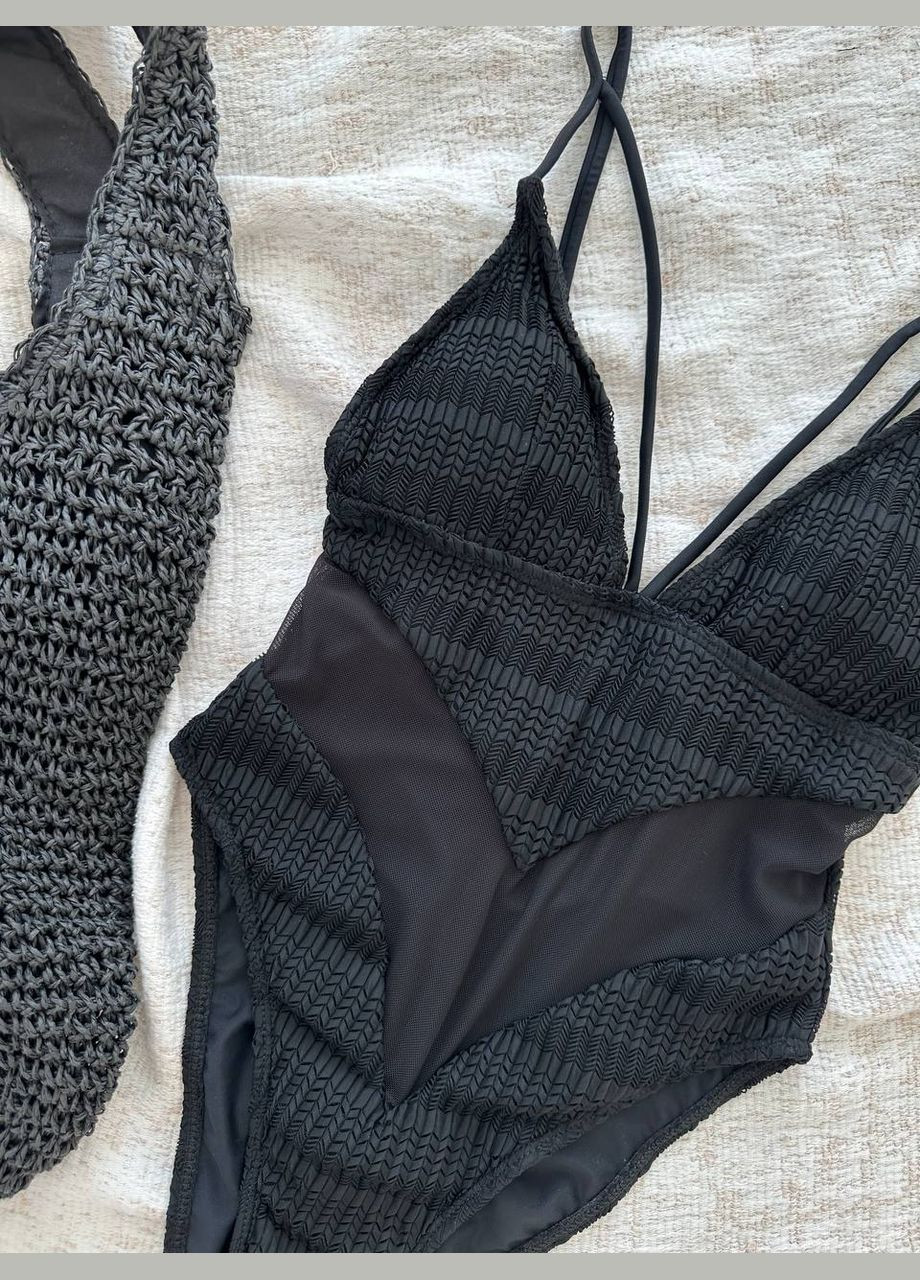 Черный летний купальник с глубоким декольте и прозрачной вставкой по центру слитный Vakko