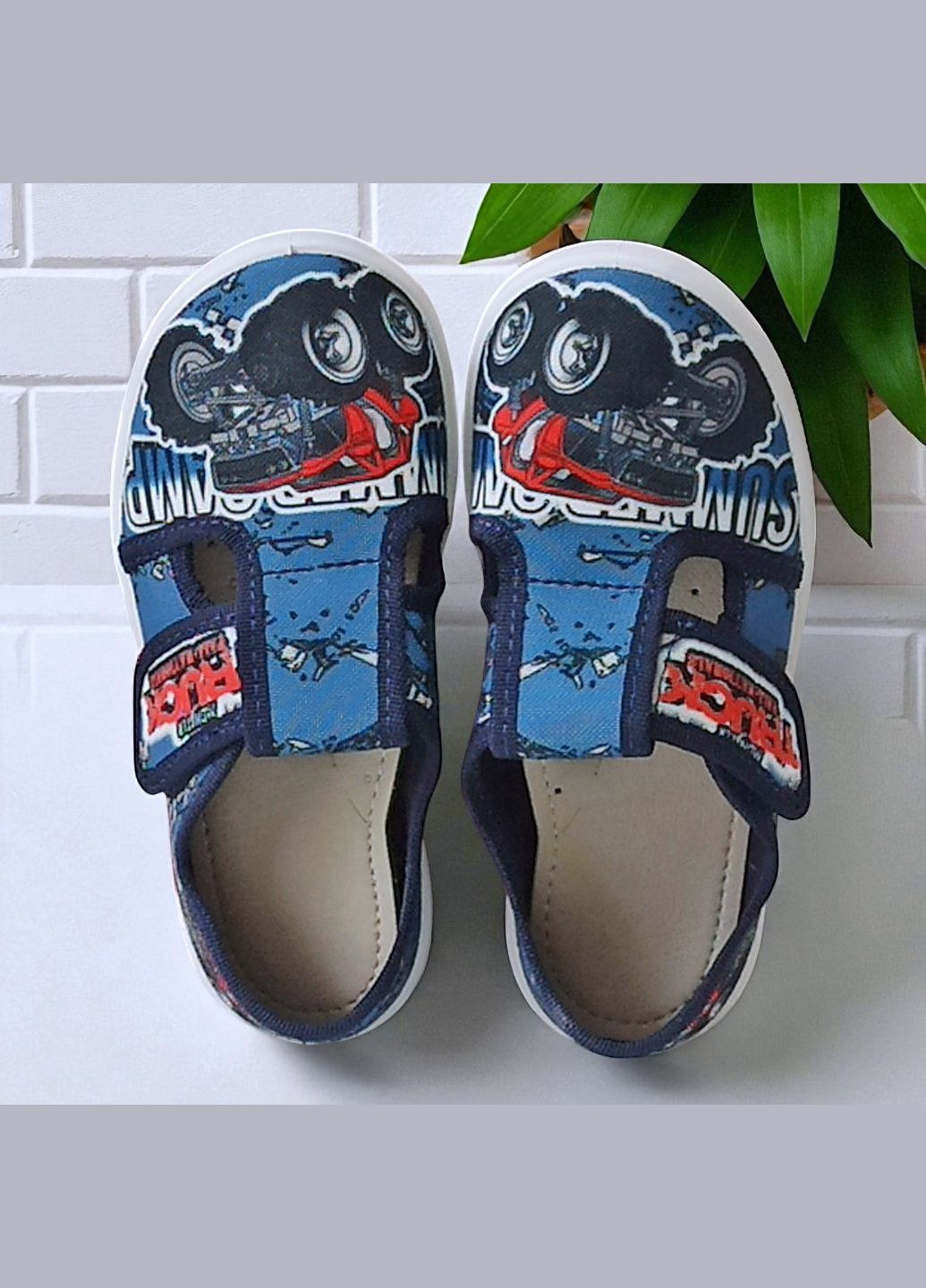 Ортопедичні тапочки на липучці капчики для хлопчика змінне взуття в садок змінка Валді Waldi (340843349)