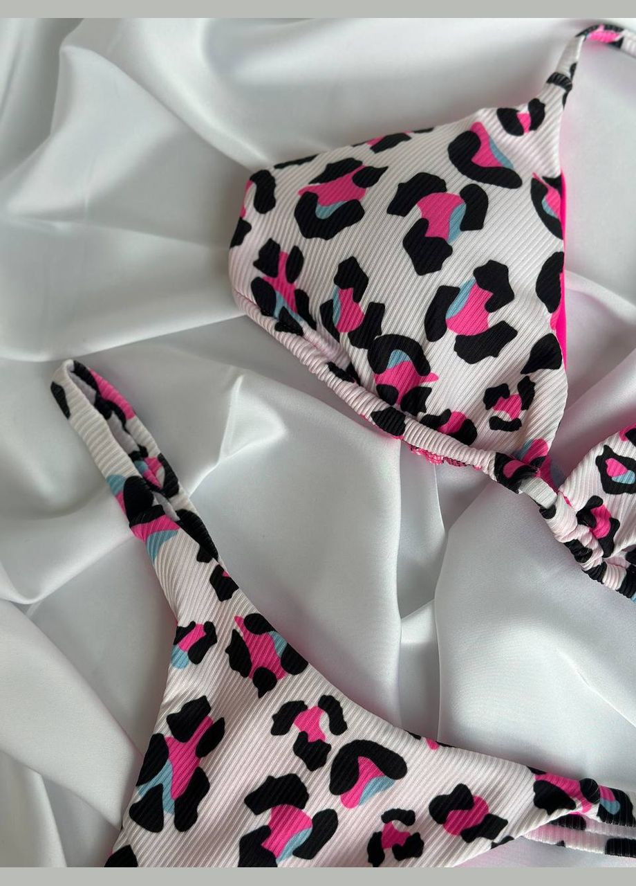 Белый летний женский раздельный купальник со стрингами в рубчик pink sapphire леопардовый No Brand