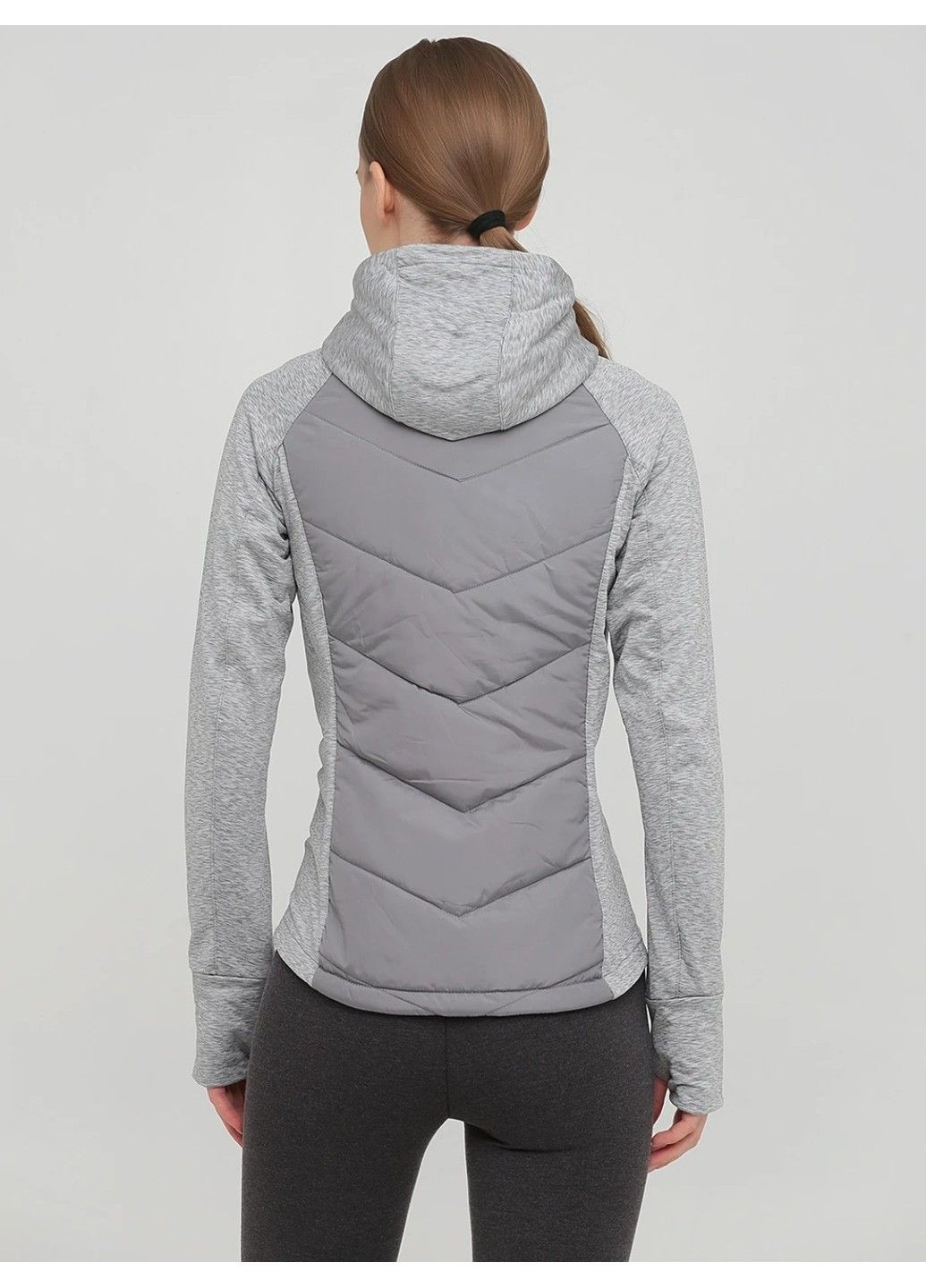 Сіра демісезонна жіноча спортивна куртка н&м (56650) м сіра H&M