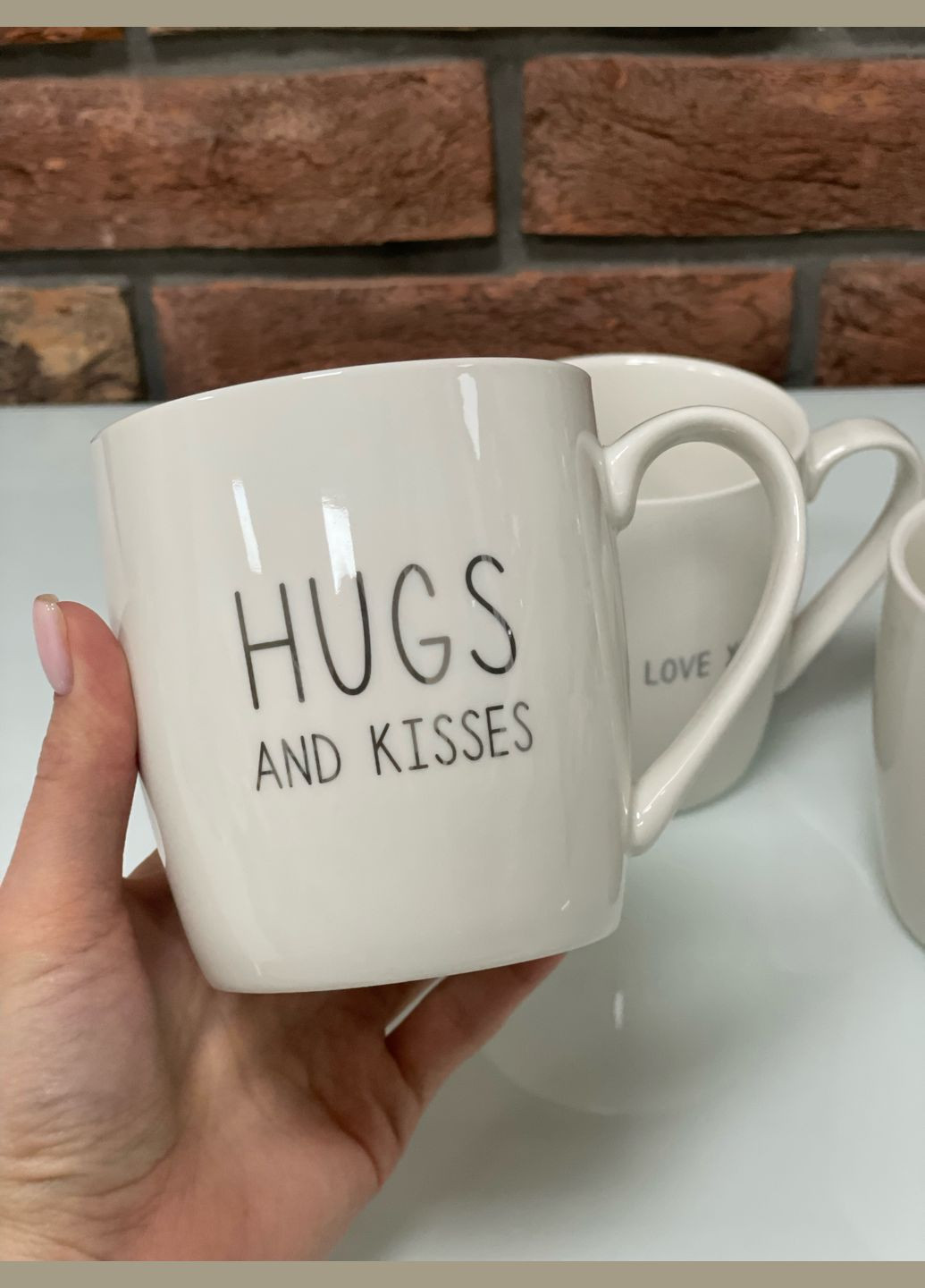 Чашка керамічна Hugs and kisses 300 мл Бельгія (283831) J-Line (302518289)