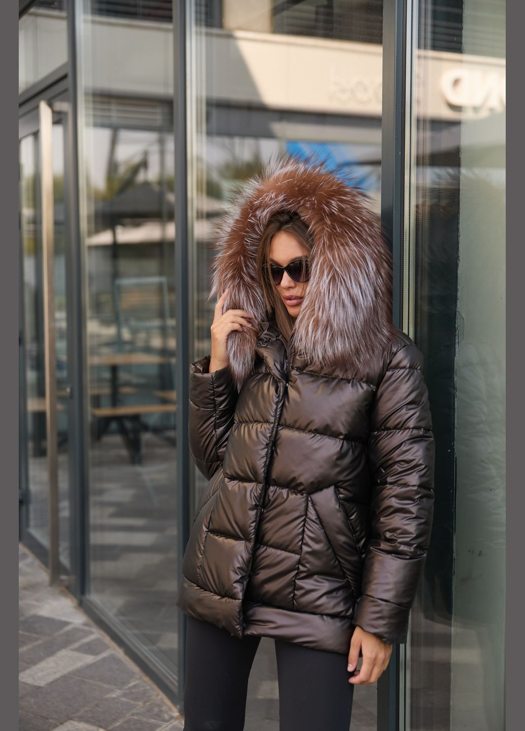Темно-коричневая зимняя куртка MN
