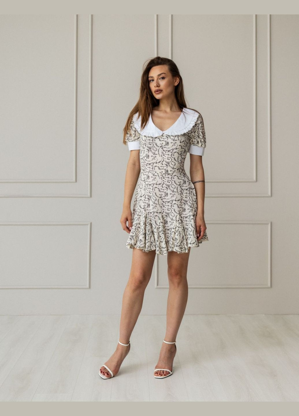 Молочна кежуал сукня з білим коміром lk brand Dilvin