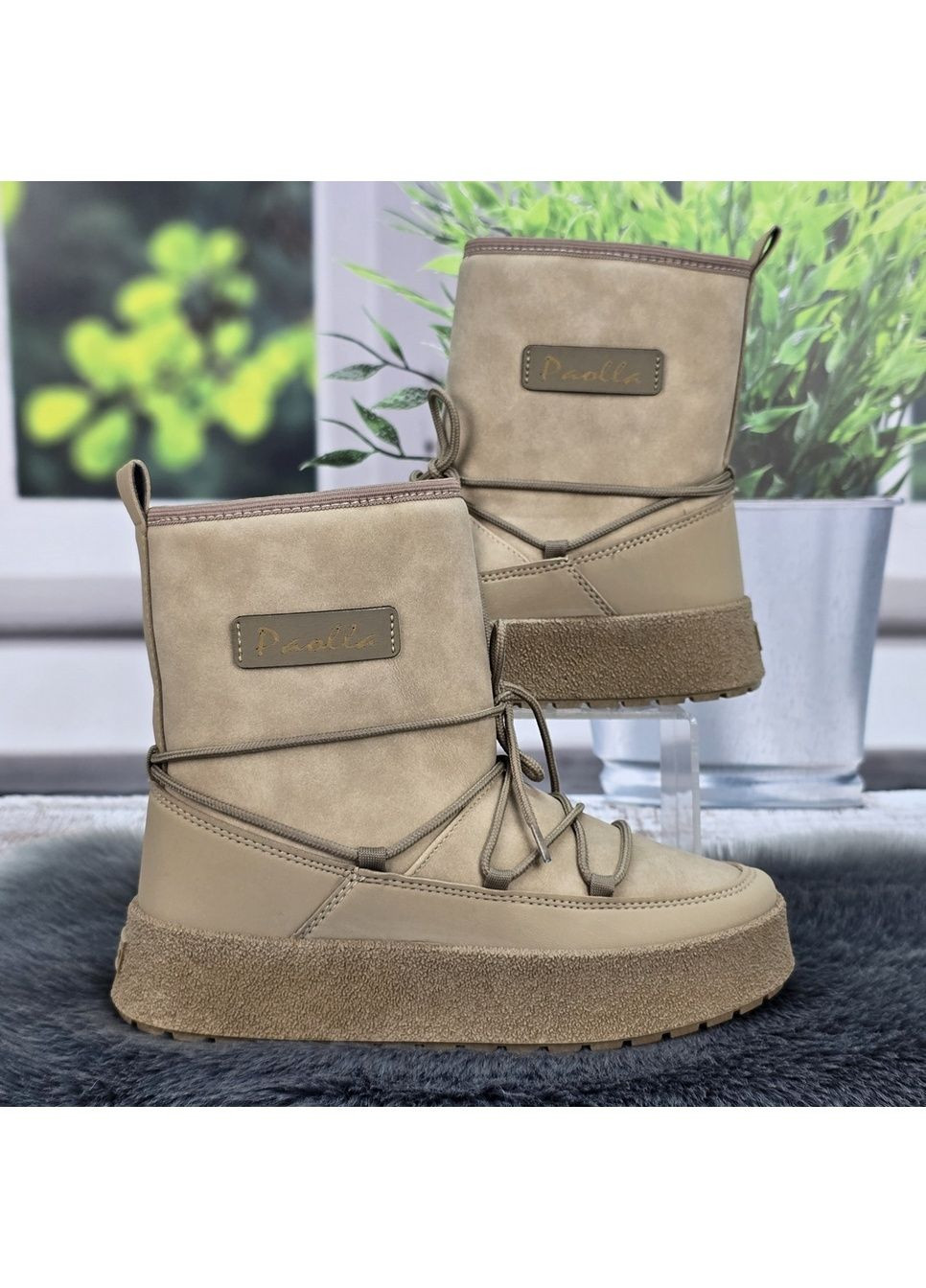 Зимние сапоги угги черные женские зимние утепленные на молнии Paolla