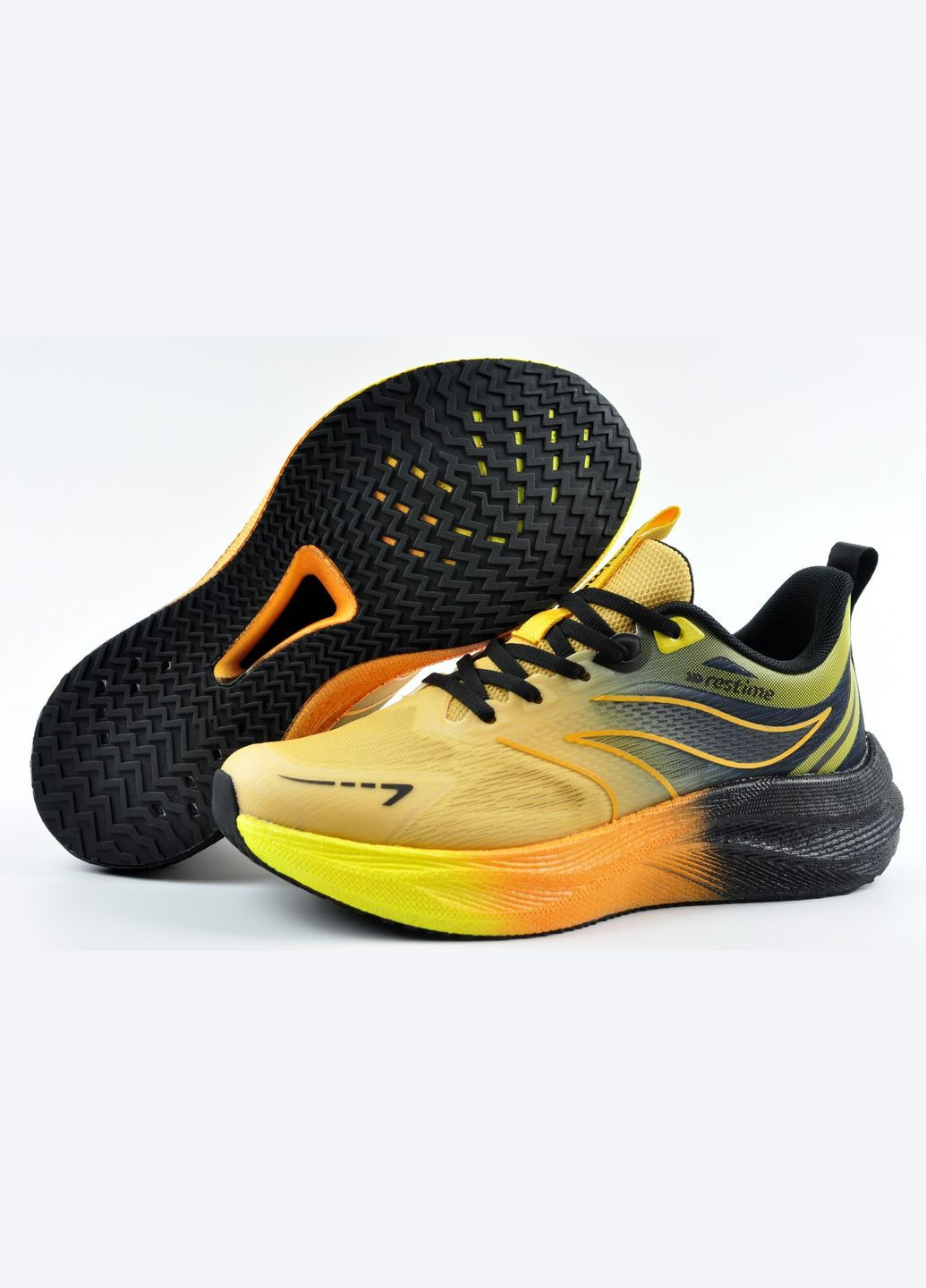 Цветные летние кроссовки беговые Restime