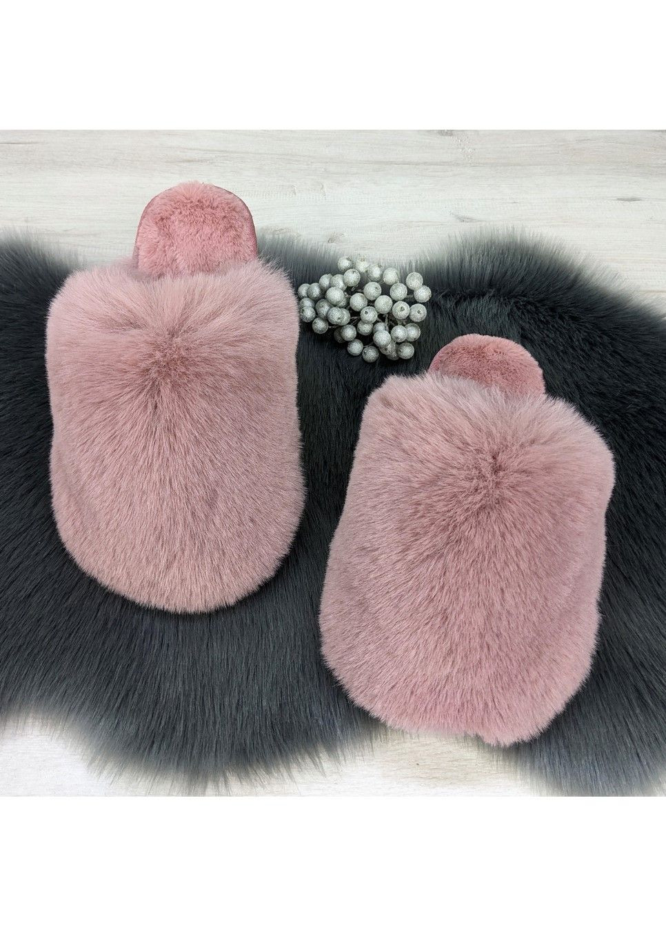 Пудровые тапочки меховые женские закрытые Lion