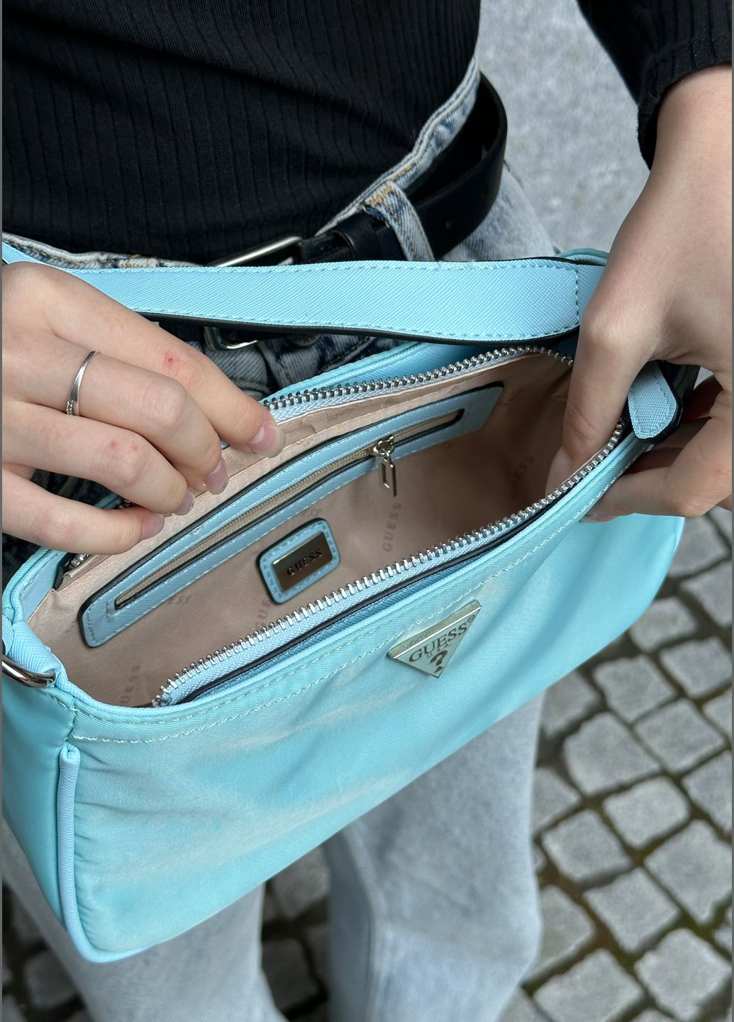 Женская сумка багет GUESS голубая No Brand (303056806)