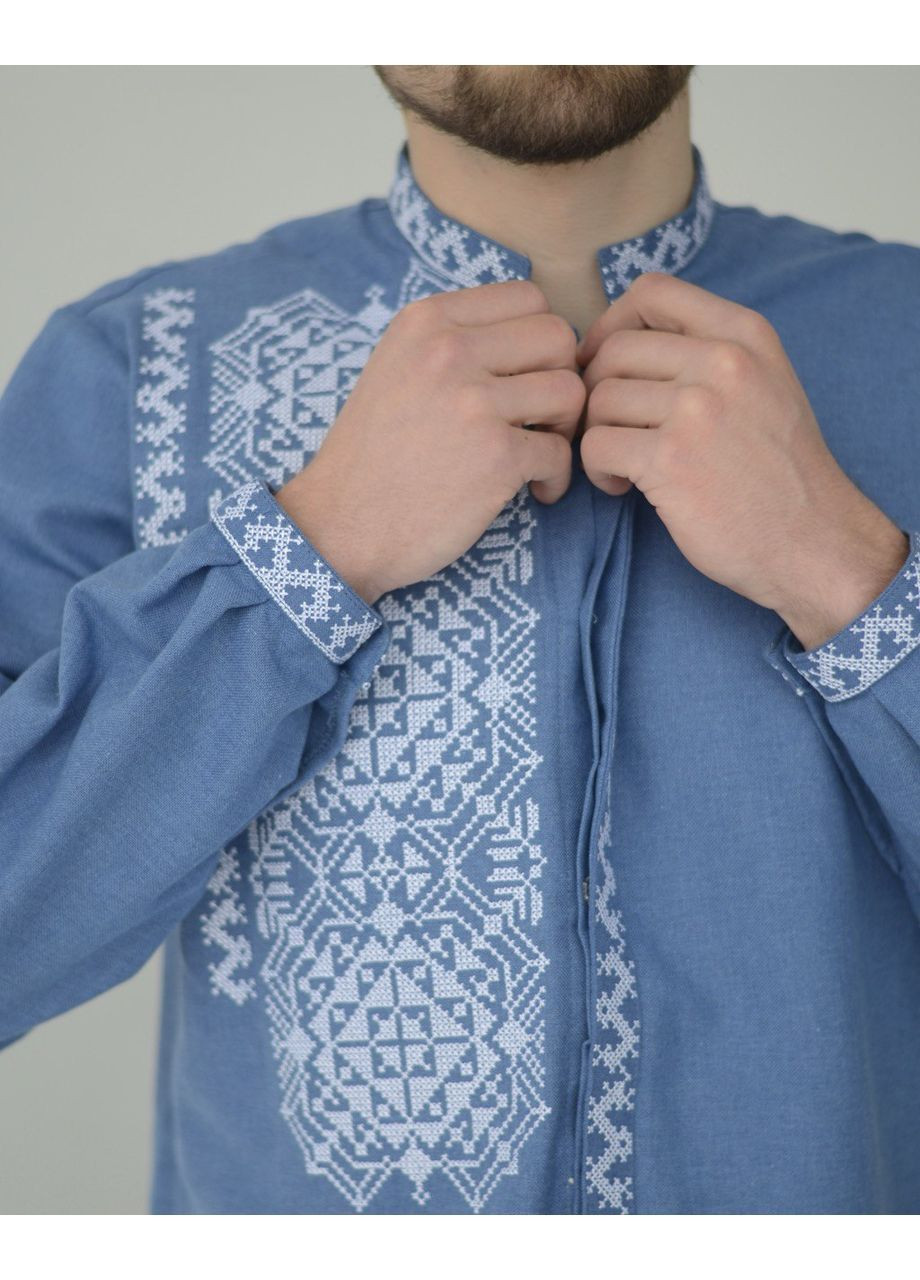 Синяя льняная вышиванка для мужчины бежевого цвета на пуговицах с белым орнаментом узор геометрический свободная лен (373650532)