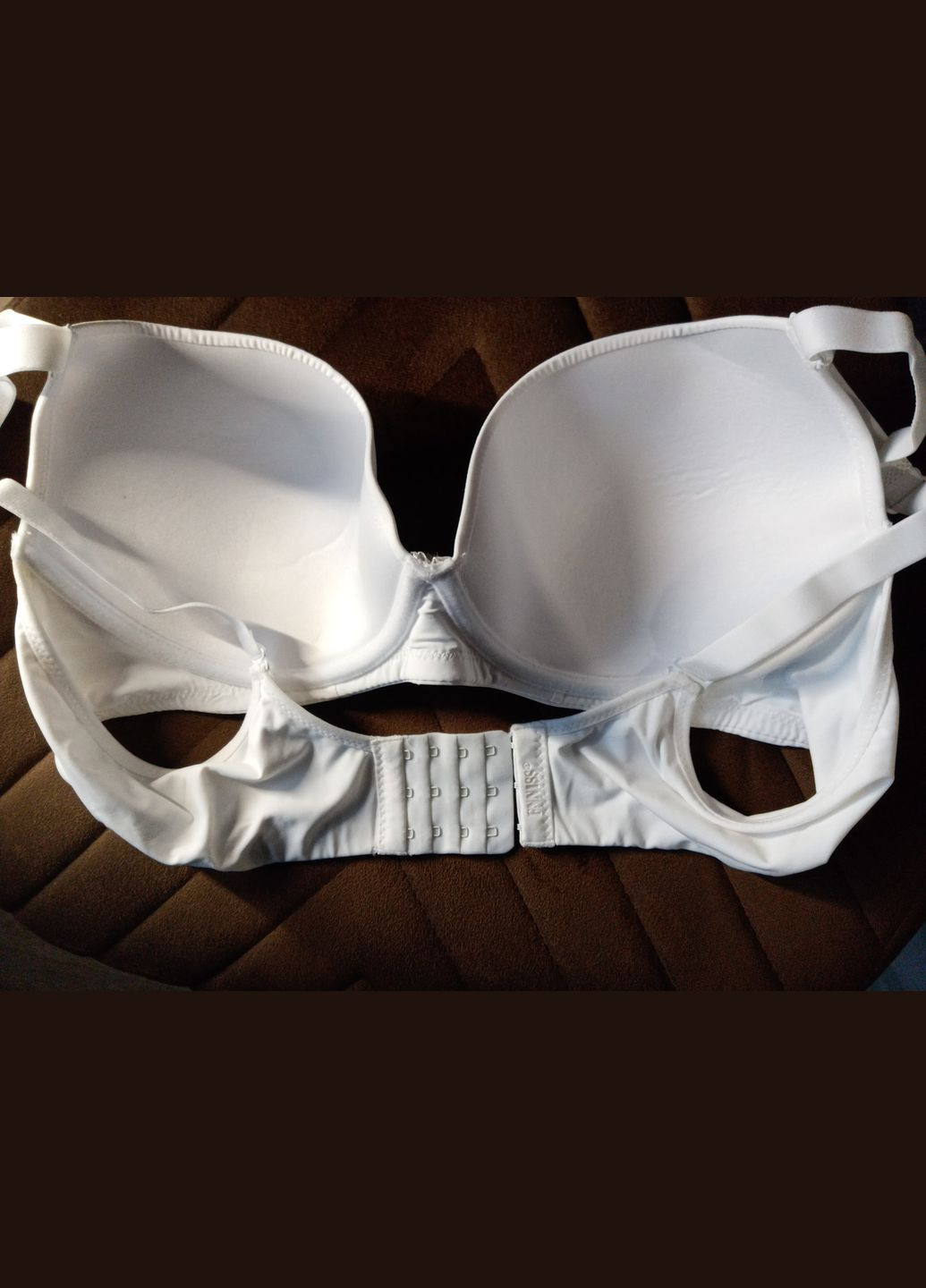 Білий бюстгальтер чашка d чорний FNNISS