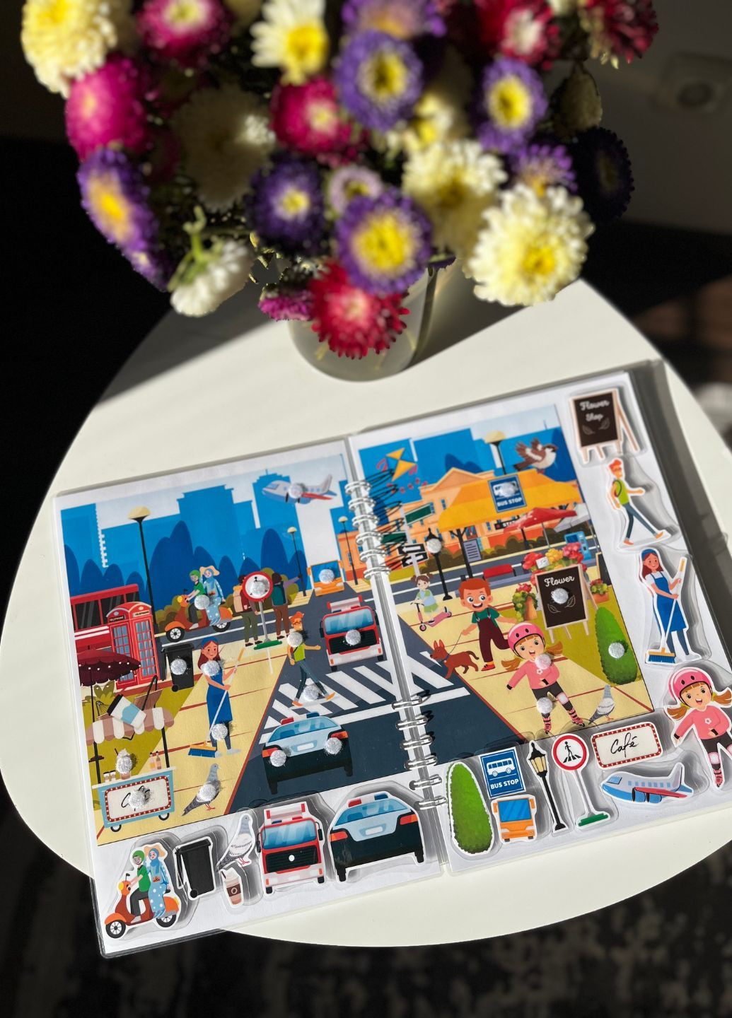 ЛИПУЧИЙ ВІМЕЛЬБУХ.У МІСТІ Україна Книга на липучках (363553842)