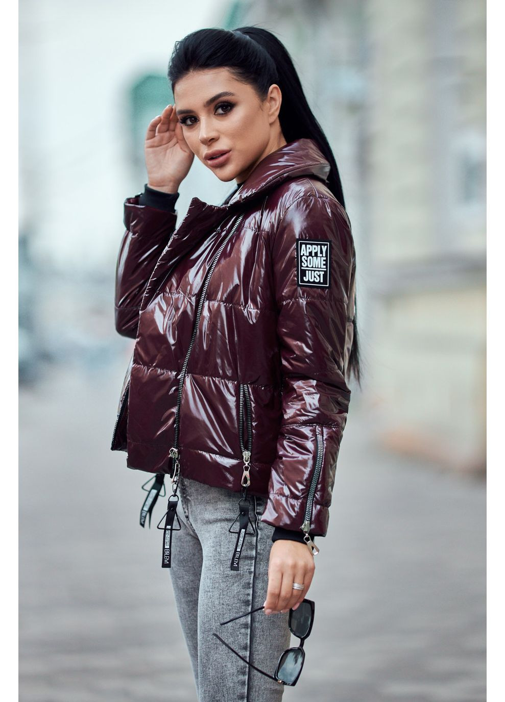 Темно-червона демісезонна куртка-косуха 1630.4297 Seventeen