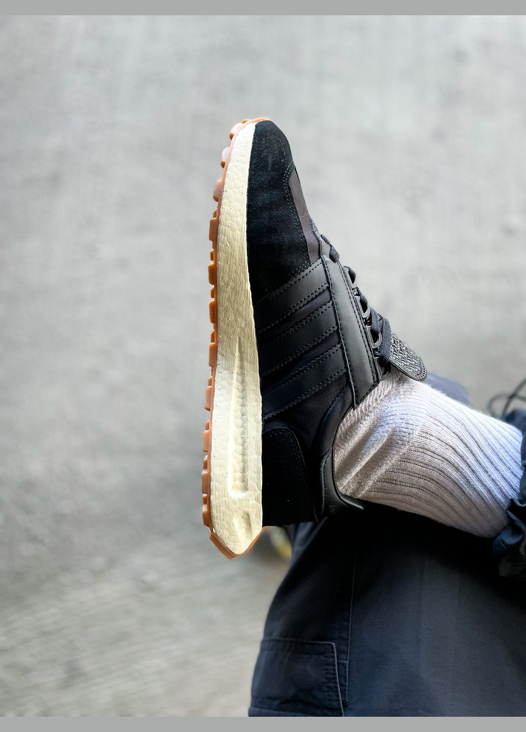 Черные всесезонные кроссовки мужские и женские adidas retropy e5 black | адидас ретропы е5 черные No Brand