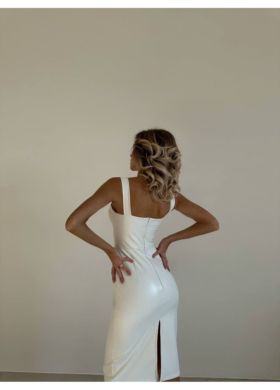 Белое вечернее, кэжуал женское платье-футляр меди с корсетным верхом с открытыми плечами, с открытой спиной Україна однотонное