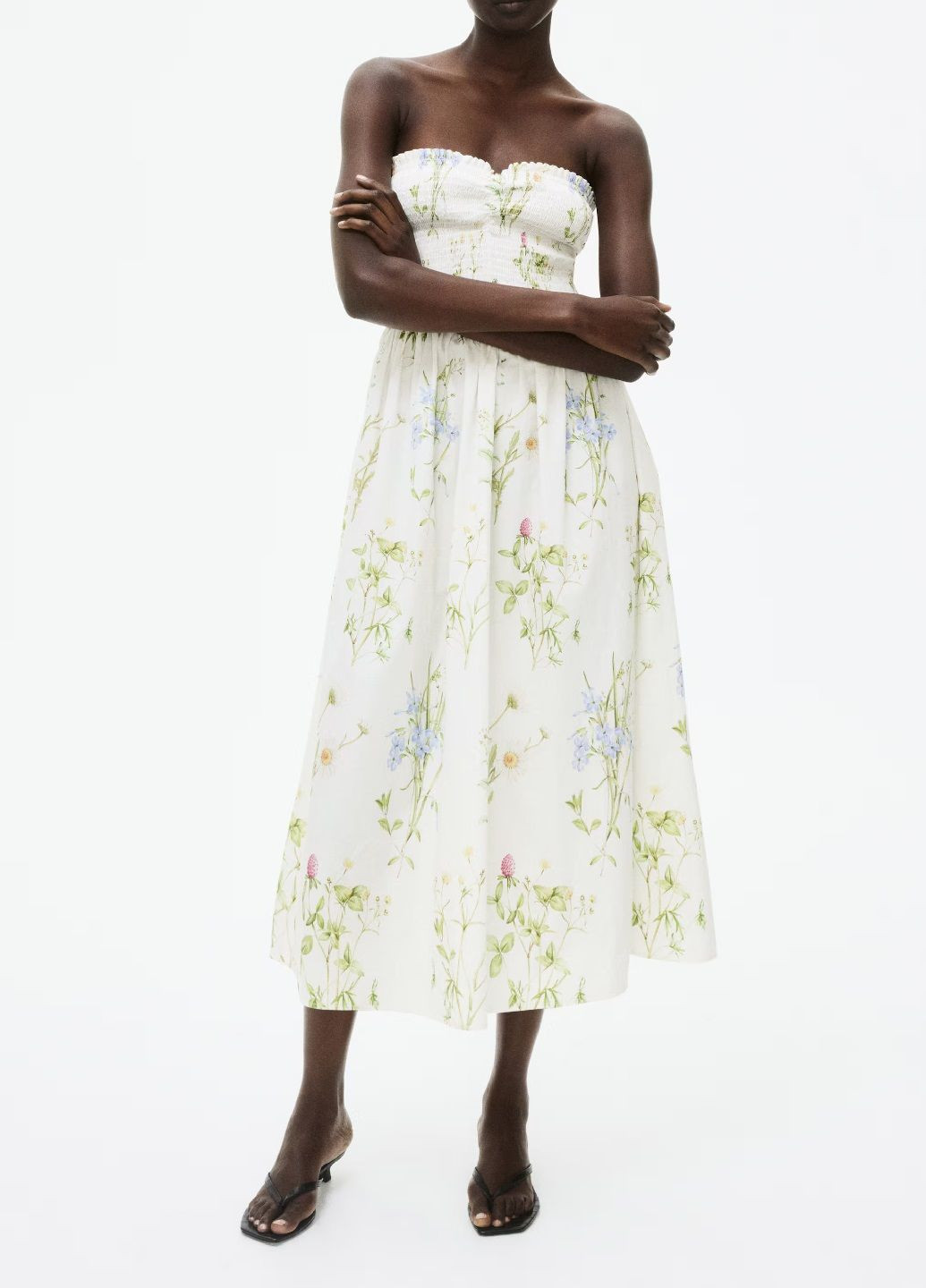 Белое кэжуал платье H&M с цветочным принтом