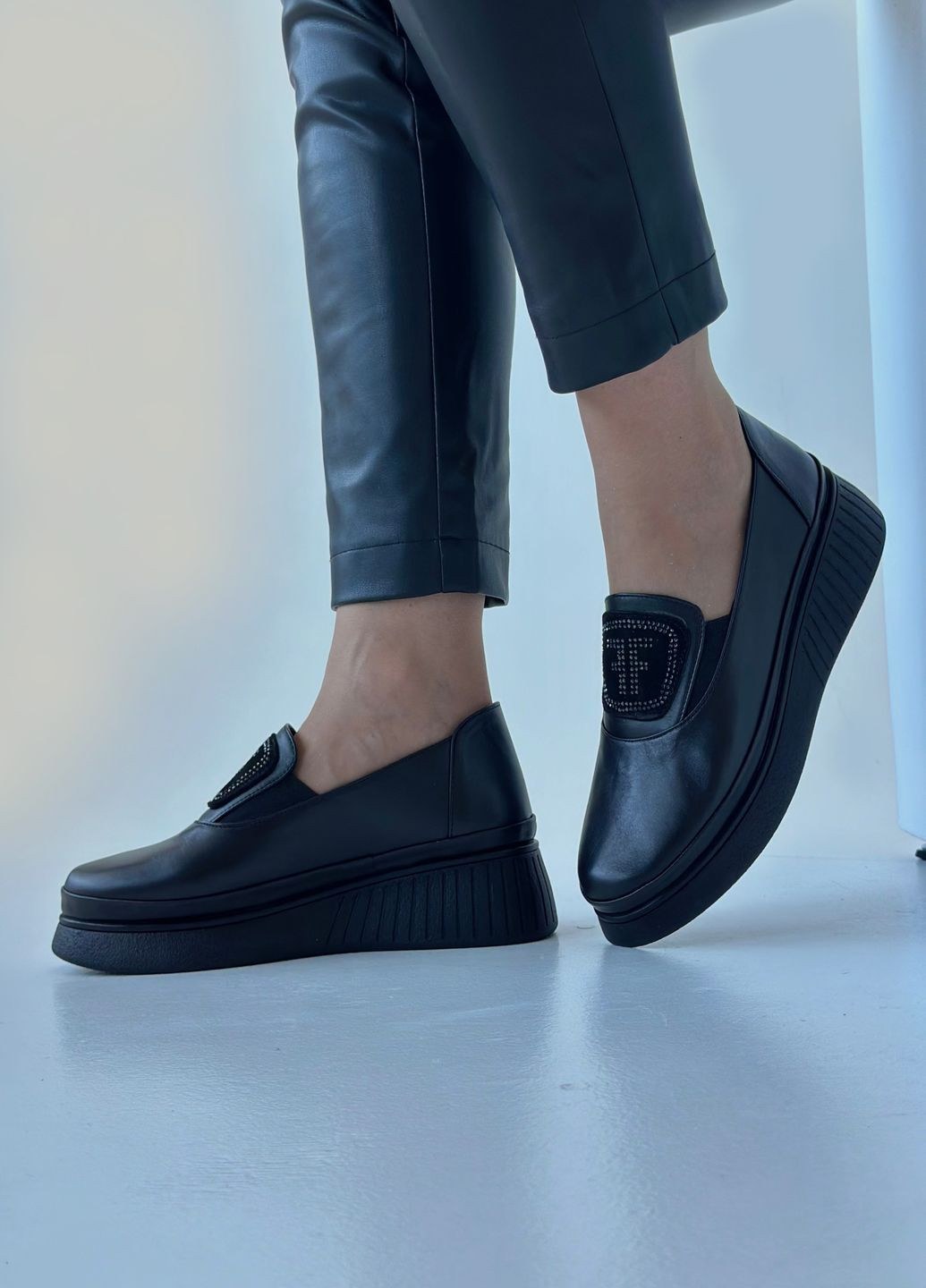 Christian YuMa Туфли женские кожаные на платформе черный з натуральная кожа, турция — демисезон (304392987)