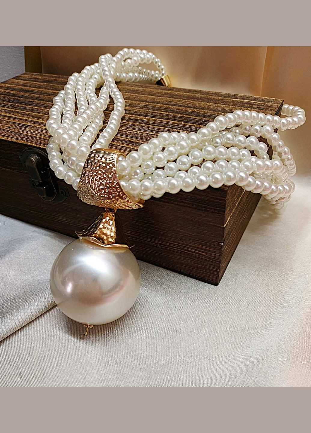 Стильное многослойное колье с большим кулоном - бусиной No Brand (342116479)