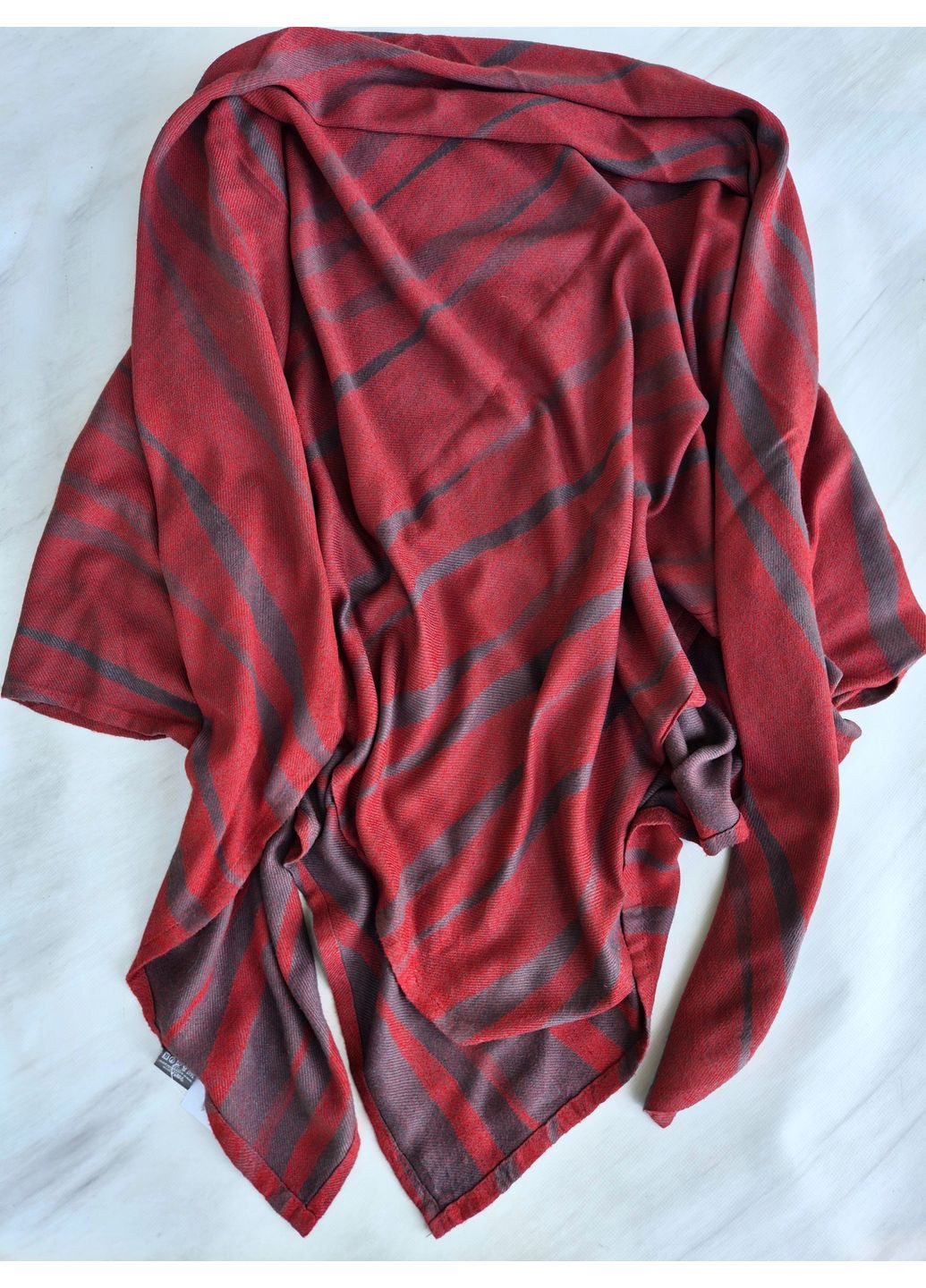 Шаль женская двухсторонняя весна-осень-зима Gold Awin 150х126 см No Brand (351582191)