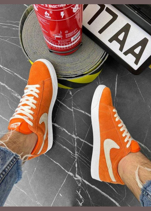 Помаранчеві кросівки orange цш5501 40 Nike