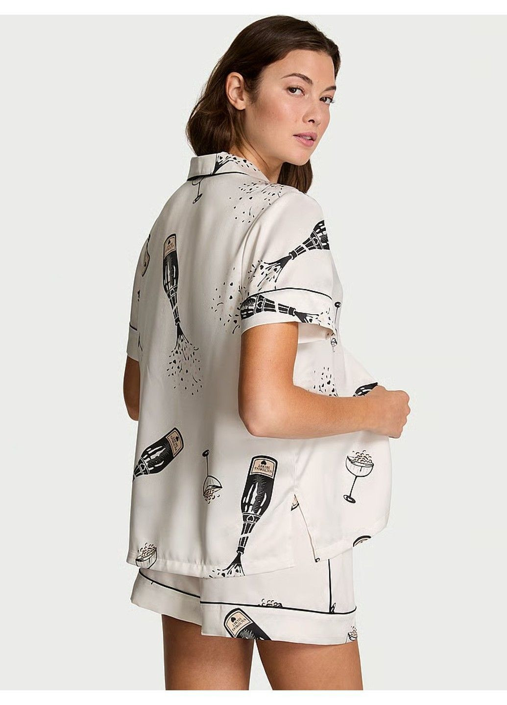 Белая всесезон пижама сатинова glazed satin short pajama set Victoria's Secret