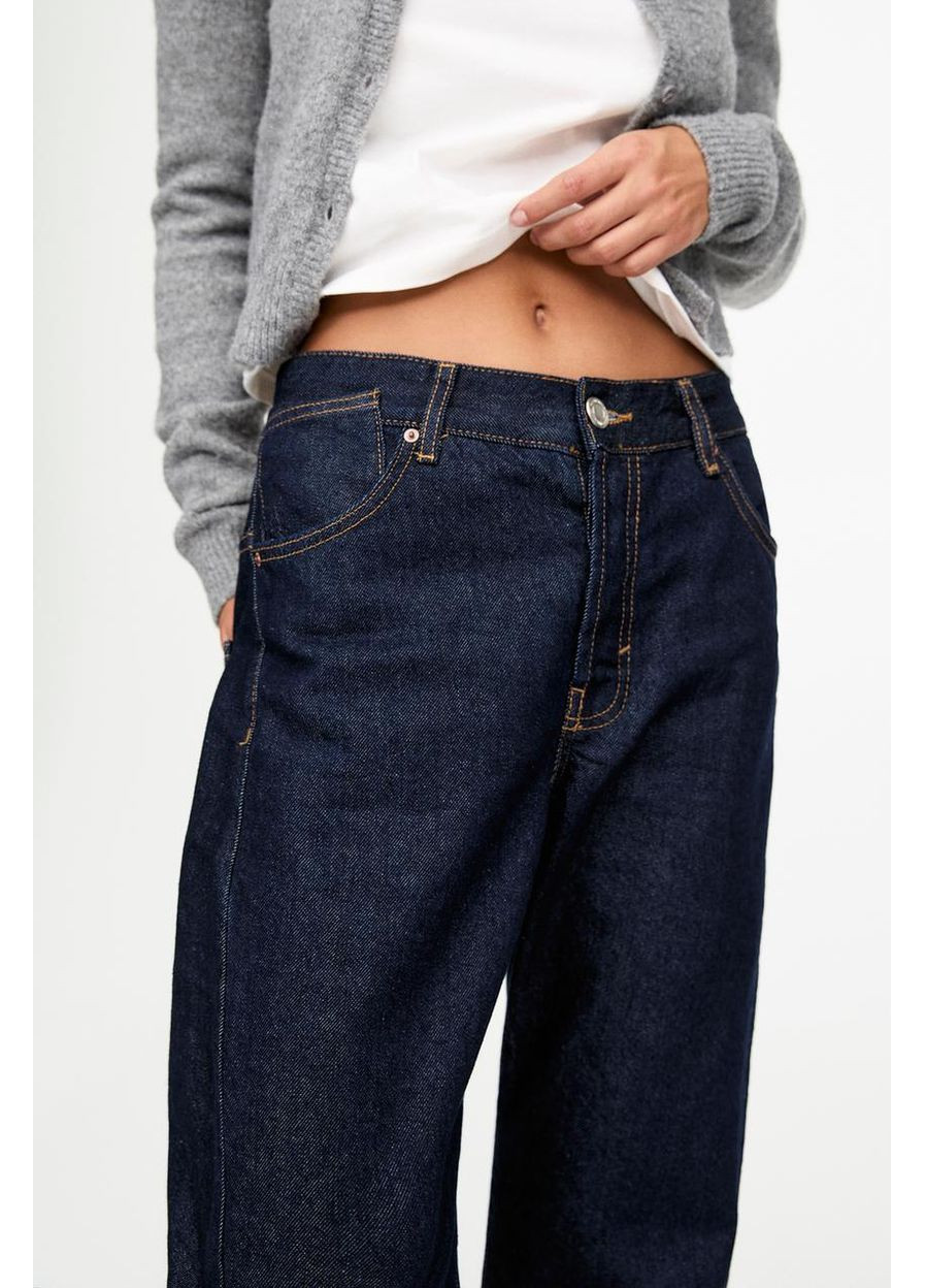 Прямые джинсы со скошенными швами Pull & Bear - (371813735)