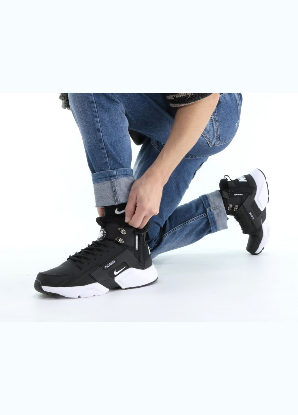 Черные зимние кроссовки зимние мужские nike huarache x acronym winter mid black fur | найк хуарачи х акронум высокие черные с мехом No Brand