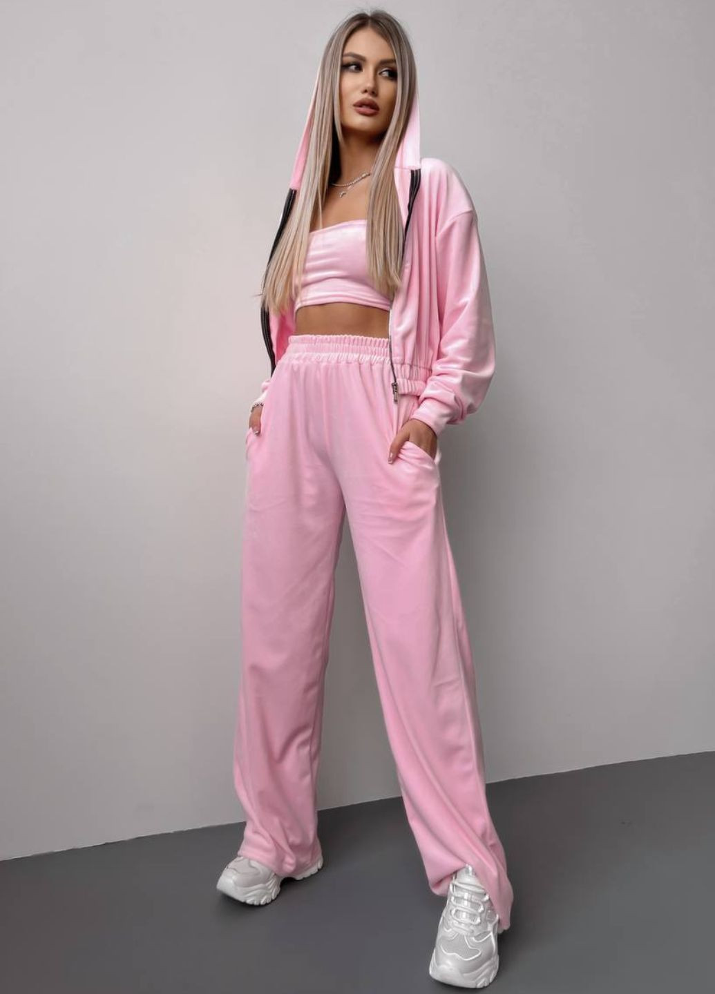 Базовый повседневный велюровый костюм двойка: укороченный худые на молнии + штаны Україна (328214438)