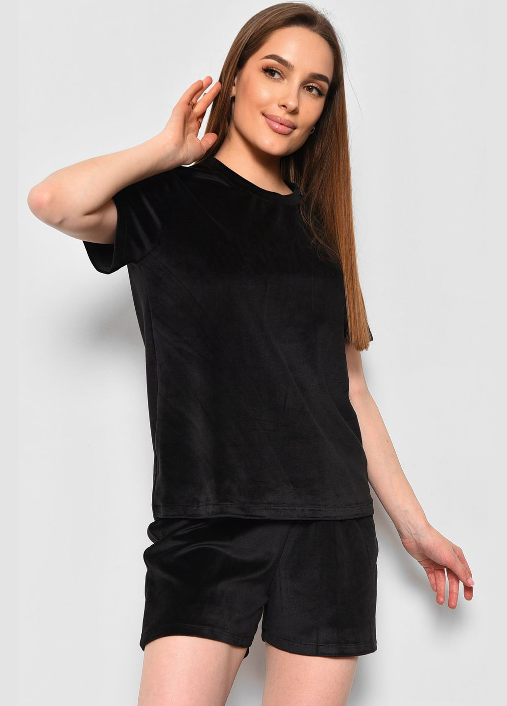 Черная всесезон пижама женская велюровая черного цвета футболка + шорты Let's Shop