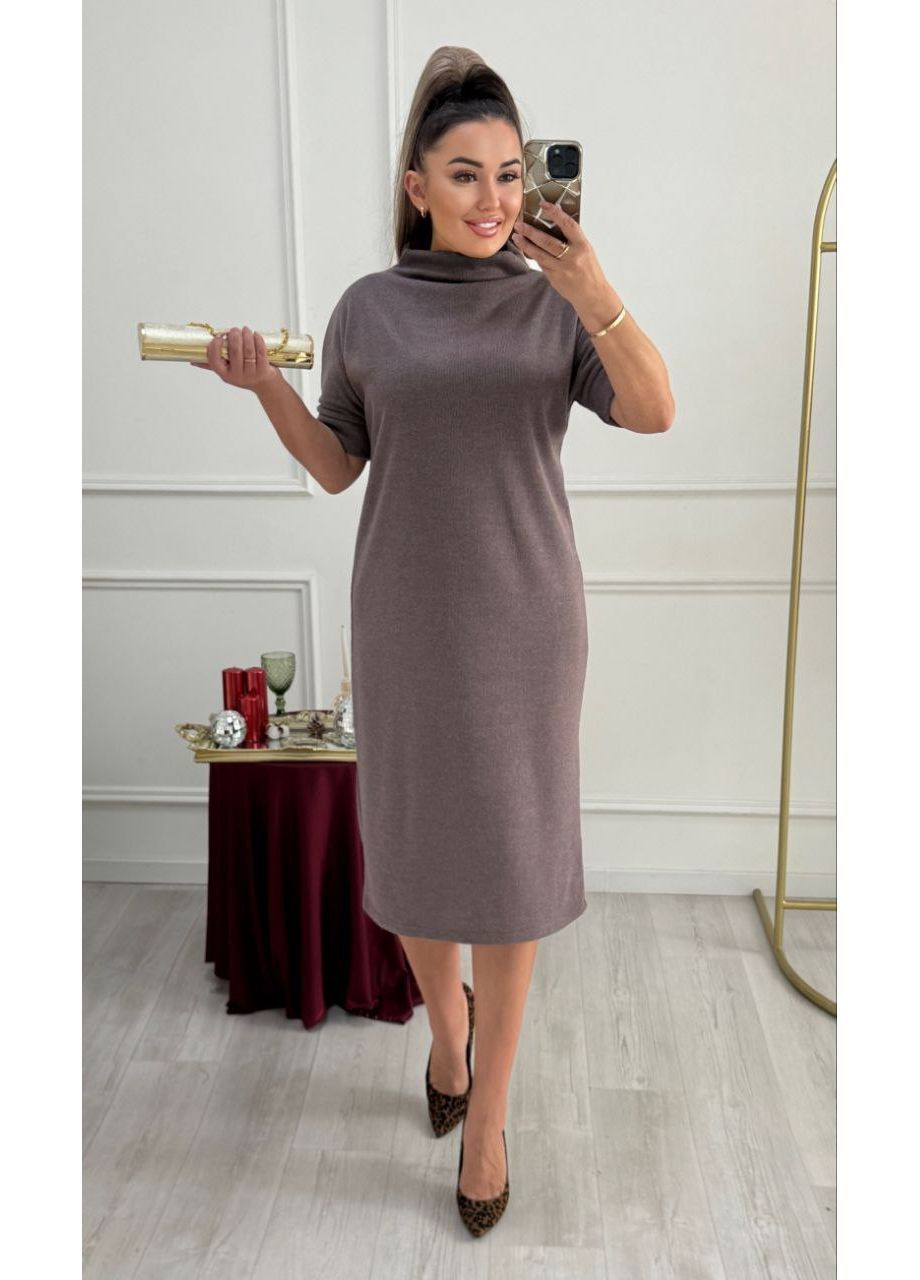 Лавандова кежуал жіноча сукня гольф довжини міді з коротким рукавом MonCher