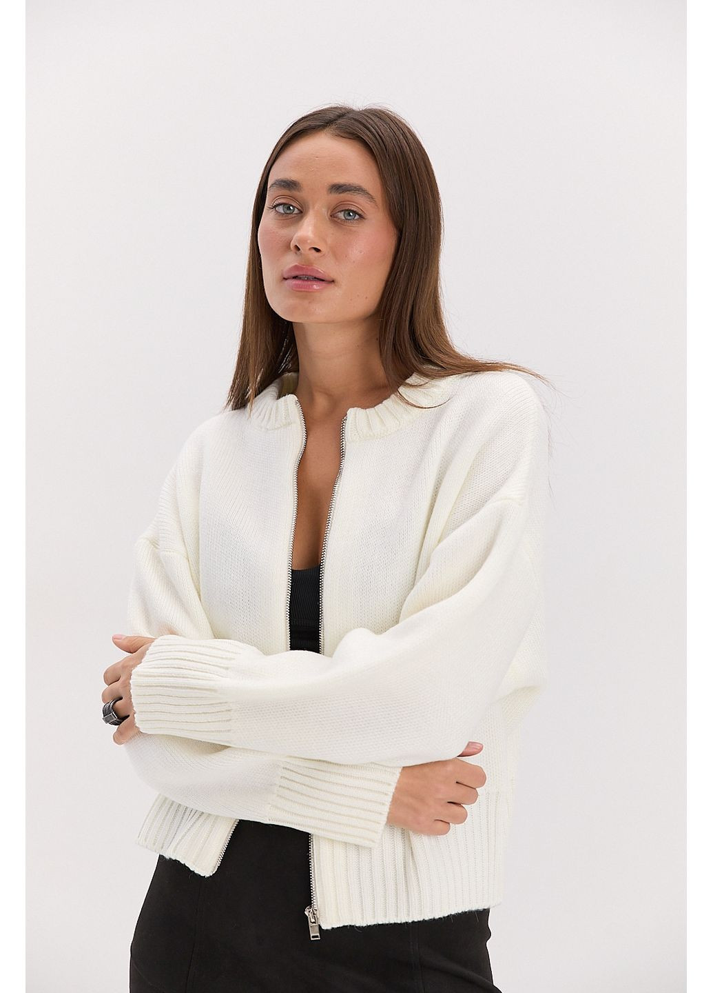Вязаная женская кофта на молнии молочная Arjen (307815065)